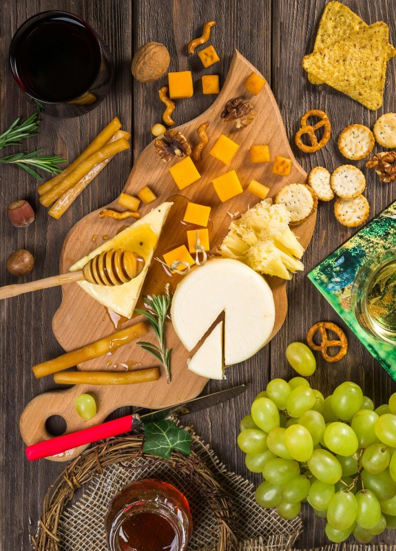 奶酪之家主页奶酪拼盘配葡萄