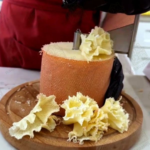 奶酪之家 僧侣头奶酪（Tête de Moine） 整体图