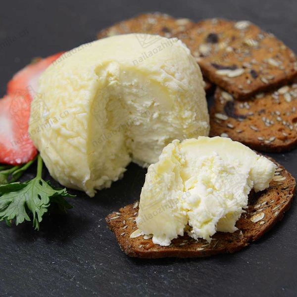 奶酪之家 冬日暖阳奶酪(Apricity Soft Ripened Cheese)半切图