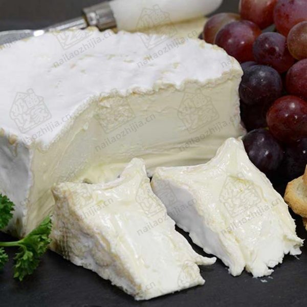 奶酪之家  萨瓦兰三重奶油奶酪（Brillat Savarin Affine Cheese）切片图
