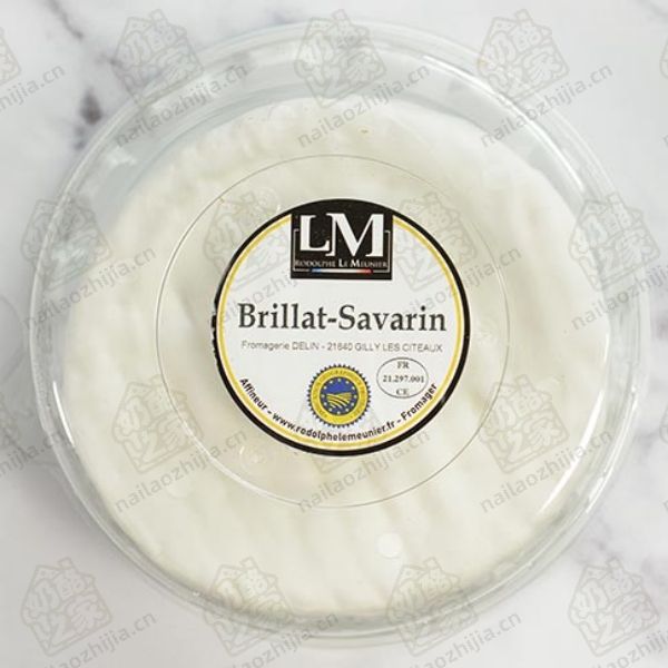 奶酪之家 布里亚 - 萨瓦兰奶酪（Brillat Savarin Cheese）整体图