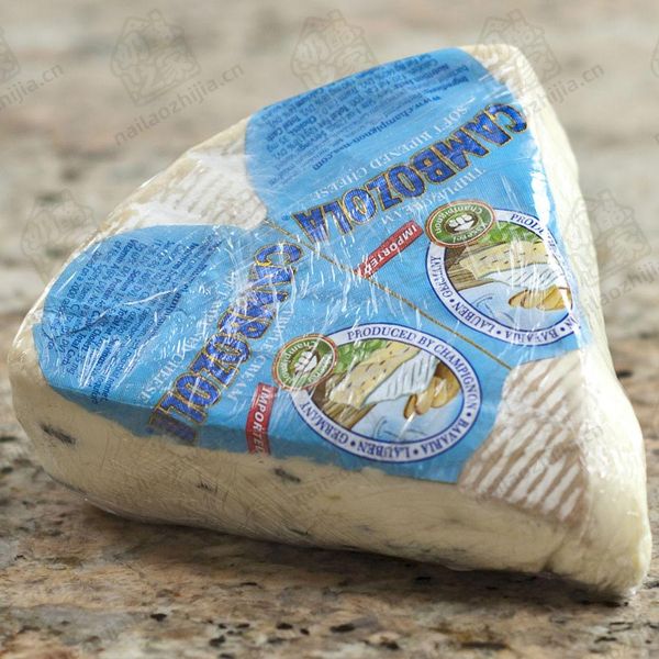 奶酪之家 坎博佐拉蓝纹奶酪（Cambozola Triple Cream Cheese）半切图
