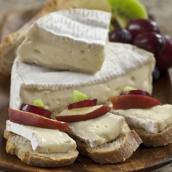 奶酪之家 卡芒贝尔奶酪(Camembert Du Bocage Cheese)拼盘图