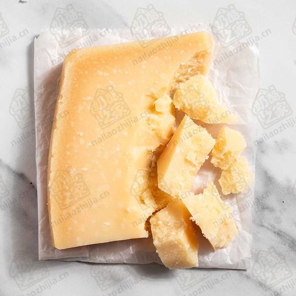 奶酪之家 格拉纳帕达诺DOP奶酪（Grana Padano DOP Cheese） 切片图
