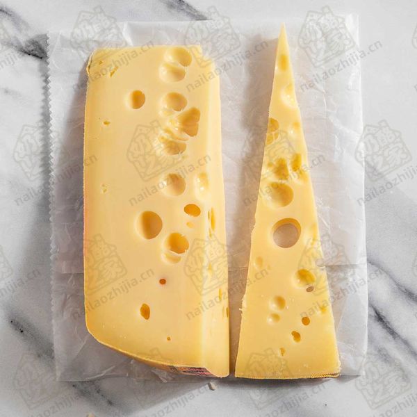 奶酪之家 亚尔斯堡奶酪（Jarlsberg Cheese）切片图