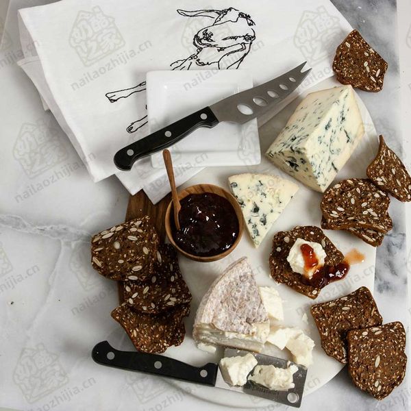 奶酪之家 贾斯珀山蓝纹奶酪（Jasper Hill Bayley Hazen Blue Cheese）拼盘图