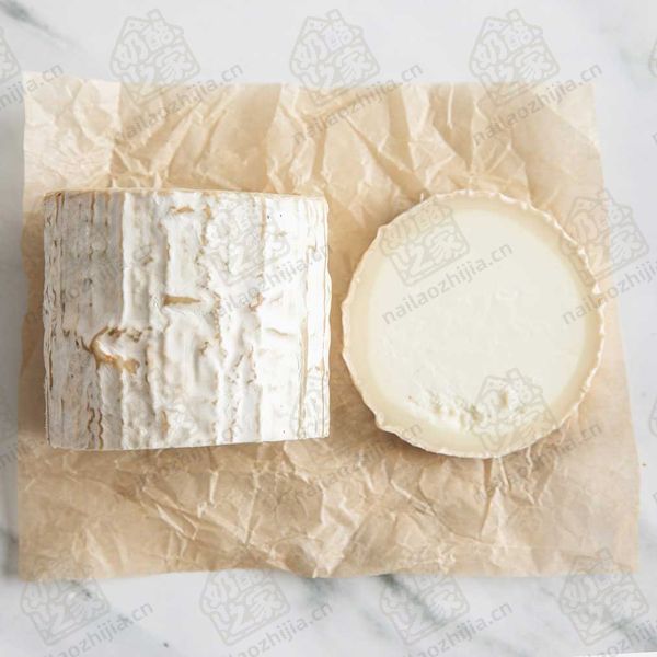 奶酪之家 卡纳德卡布拉山羊奶酪 （MitiCana de Cabra Soft-Ripened Goat Cheese）半切图