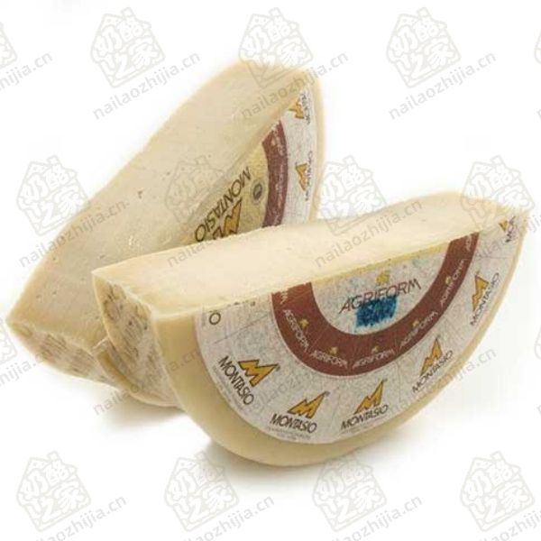 奶酪之家 蒙塔西奥奶酪（DOP）-（Montasio DOP Cheese）半切图