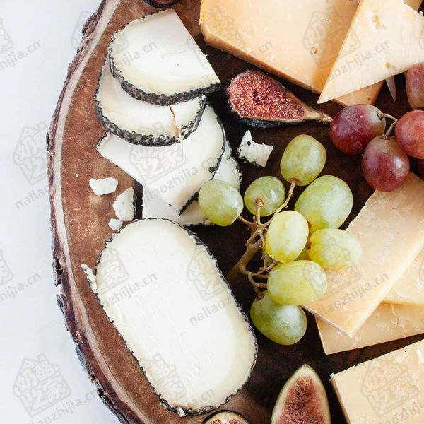 奶酪之家   蒙特埃内布罗奶酪（Monte Enebro Cheese）拼盘图