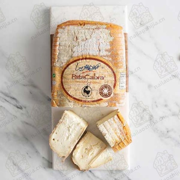 奶酪之家 帕塔卡布拉山羊奶酪（Pata Cabra Spanish Goat's Milk Cheese）半切图