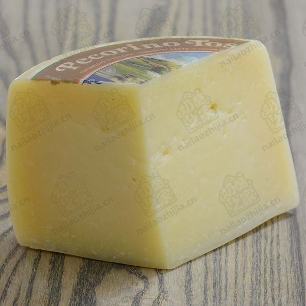 奶酪之家  托斯卡纳佩科里诺奶酪（DOP）-（Pecorino Toscano Stagionato DOP Cheese）半切图