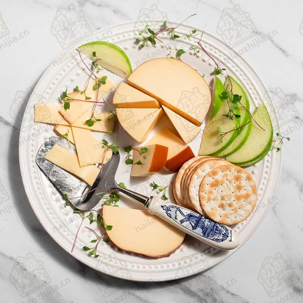 奶酪之家 烟熏高达奶酪（Smoked Gouda Cheese）拼盘图