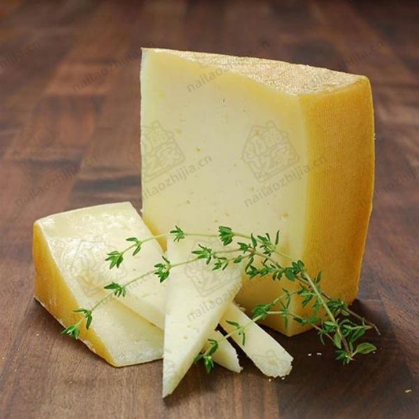 奶酪之家 伊迪亚萨巴尔奶酪(Smoked Idiazabal Cheese)半切图